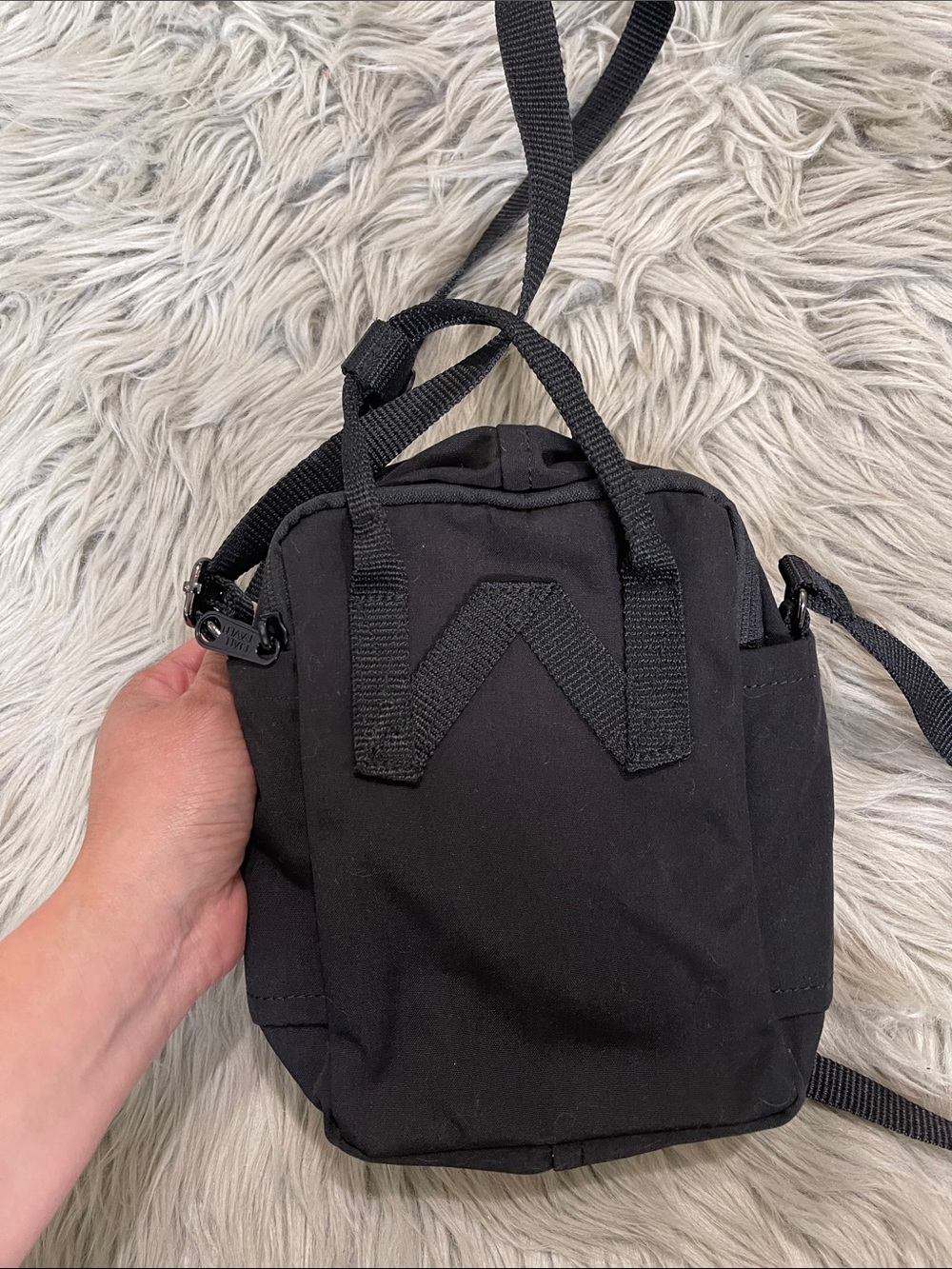 Fjallraven Black Mini Kånken Belt/Shoulder Bag with Red Logo - Picture 4 of 7